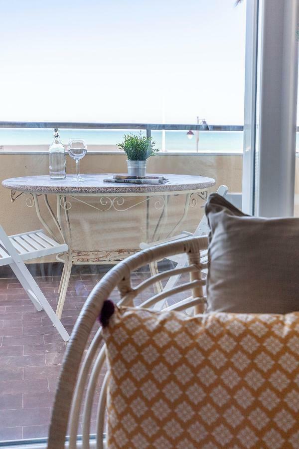 Apt En El Mar Apartment Cadiz Ngoại thất bức ảnh
